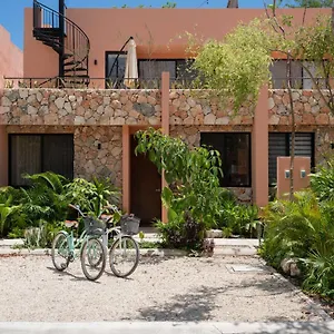 casa-en-la-selva.quintano-roohotels.com/